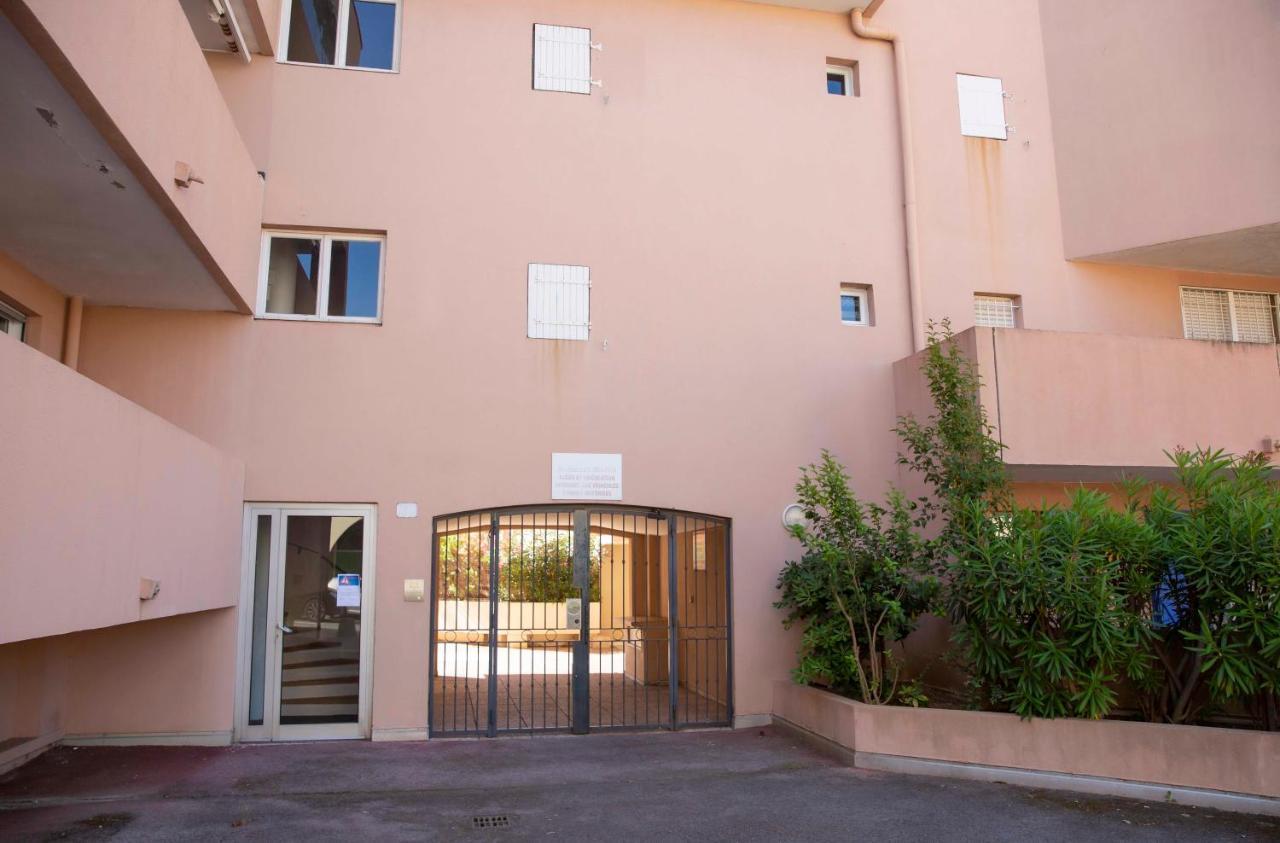 Le Ptit Max Centre Ville - Terrasse سانت ماكسيم المظهر الخارجي الصورة