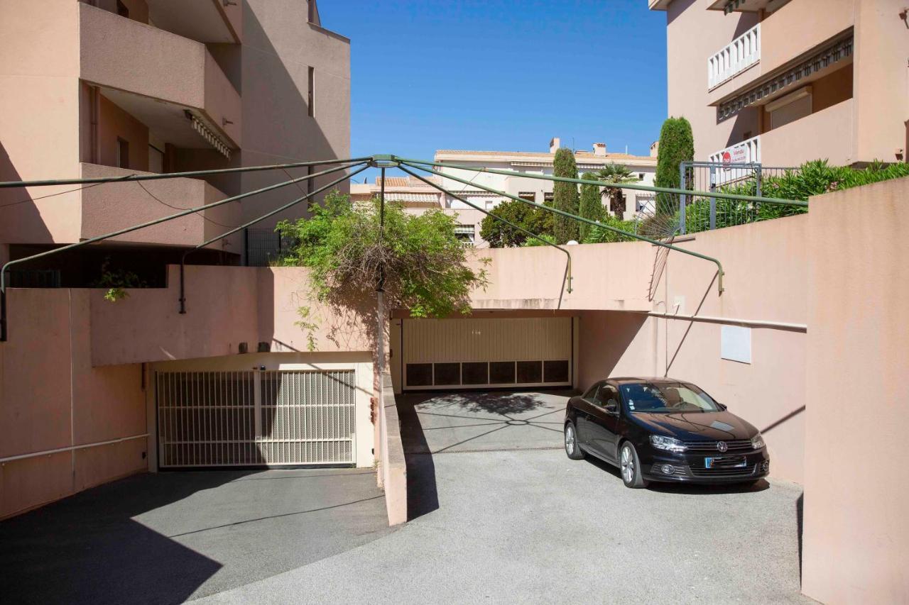 Le Ptit Max Centre Ville - Terrasse سانت ماكسيم المظهر الخارجي الصورة
